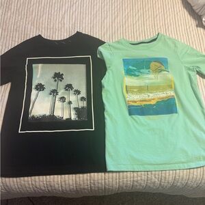 Youth boys short sleeve tee shirts size medium two 2 tops graphic tee
